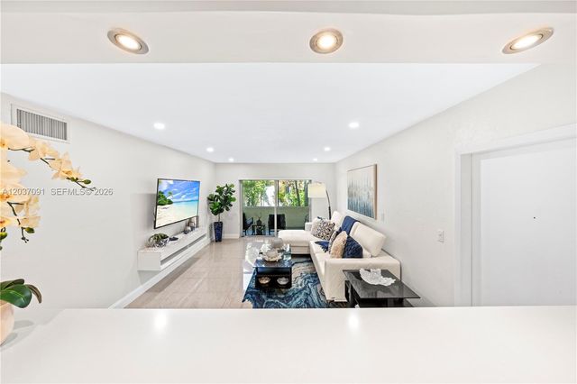 7851 Miller Drive A117, Miami, FL 33155