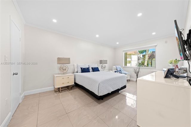 7851 Miller Drive A117, Miami, FL 33155