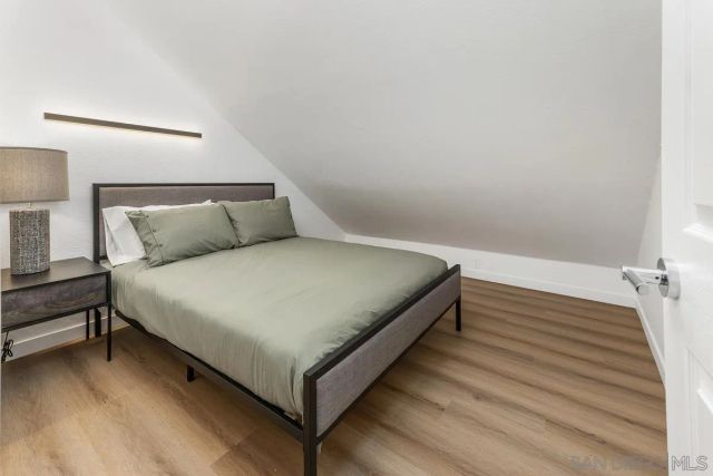 813-15 Isthmus Court, San Diego, CA 92109