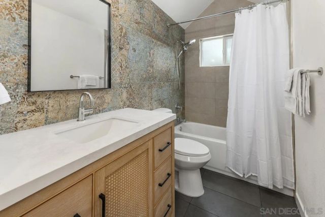 813-15 Isthmus Court, San Diego, CA 92109