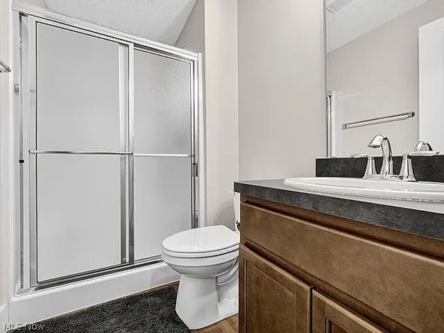 8960 Leatherleaf Drive, Columbia Station, OH 44028