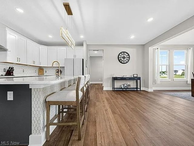 8960 Leatherleaf Drive, Columbia Station, OH 44028