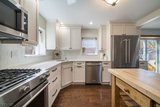 10 Lake Trl E, Wayne Twp., NJ 07470