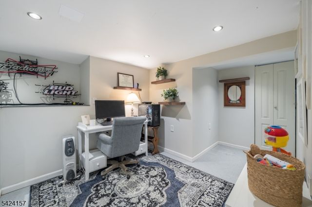 10 Lake Trl E, Wayne Twp., NJ 07470