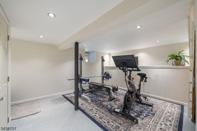 10 Lake Trl E, Wayne Twp., NJ 07470