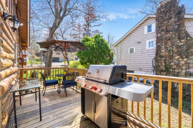 10 Lake Trl E, Wayne Twp., NJ 07470