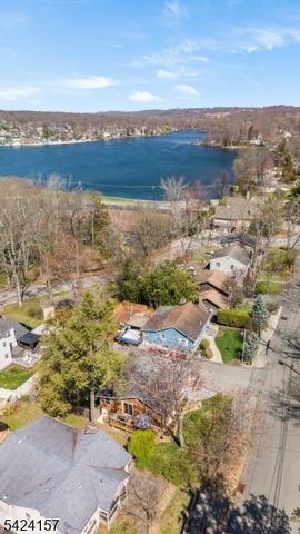 10 Lake Trl E, Wayne Twp., NJ 07470