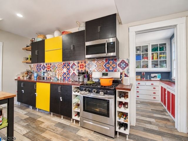 165 Dodd St, East Orange City, NJ 07017