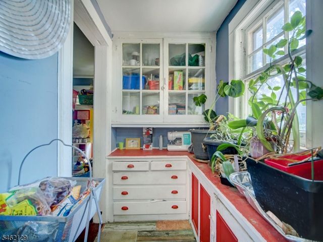 165 Dodd St, East Orange City, NJ 07017