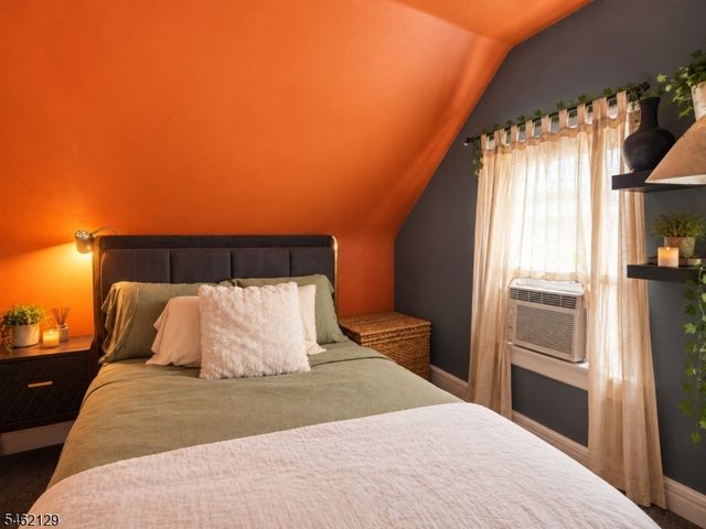 165 Dodd St, East Orange City, NJ 07017