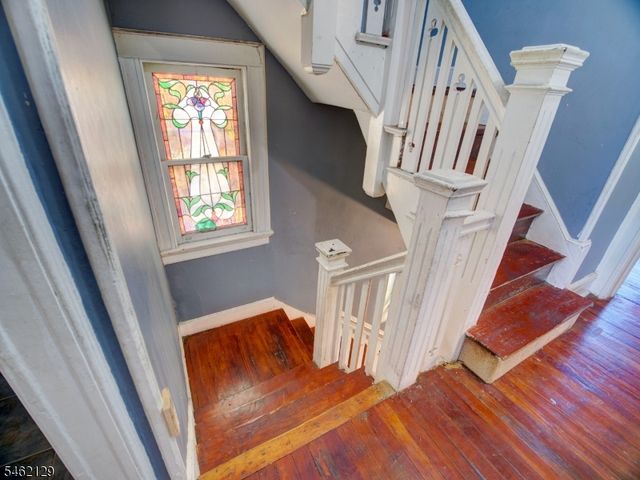 165 Dodd St, East Orange City, NJ 07017