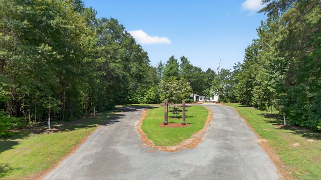 299 Scott Lane, Pelzer, SC 29669