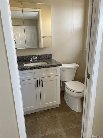 31335 Rayburn Street, Livonia, MI 48154