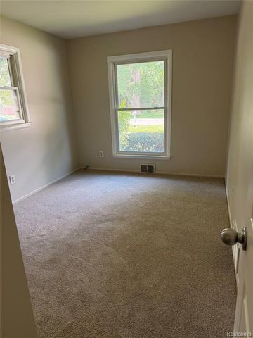 31335 Rayburn Street, Livonia, MI 48154