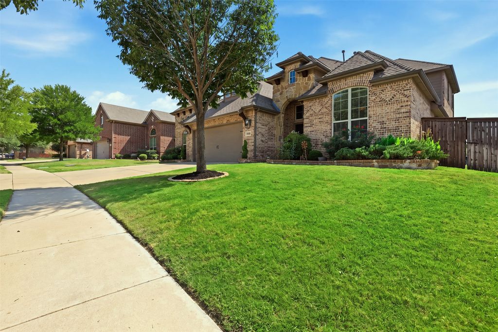 12909 Grandstand Way, Fort Worth, TX 76244
