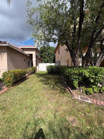 19249 NW 13th St, Pembroke Pines, FL 33029