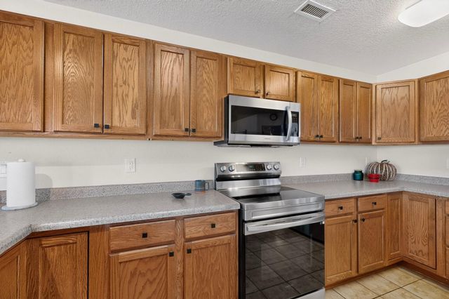 11827 Native Dancer Road SE, Albuquerque, NM 87123