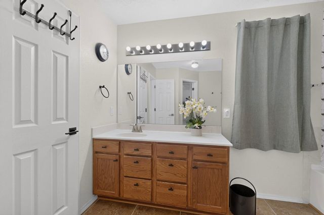 11827 Native Dancer Road SE, Albuquerque, NM 87123