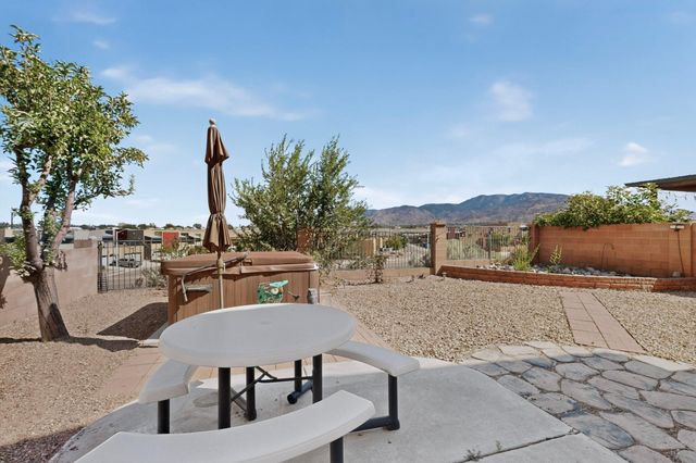 11827 Native Dancer Road SE, Albuquerque, NM 87123