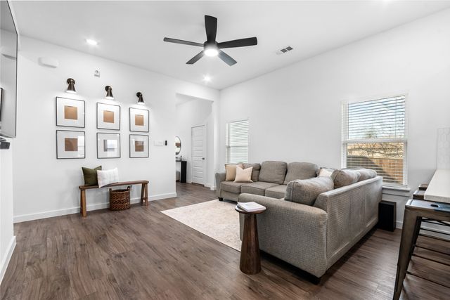 407 Peabody Street, Hillsboro, TX 76645