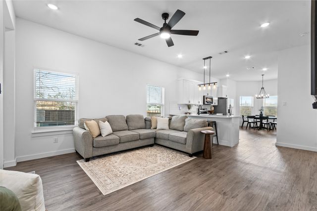 407 Peabody Street, Hillsboro, TX 76645