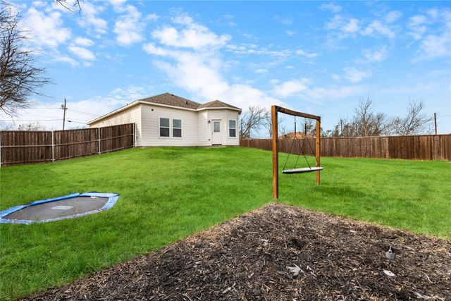 407 Peabody Street, Hillsboro, TX 76645