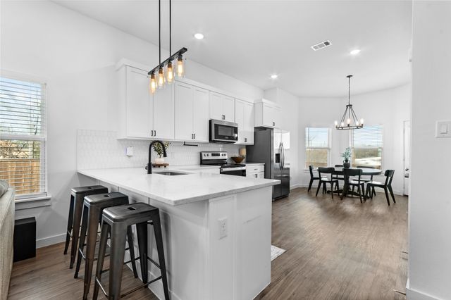 407 Peabody Street, Hillsboro, TX 76645