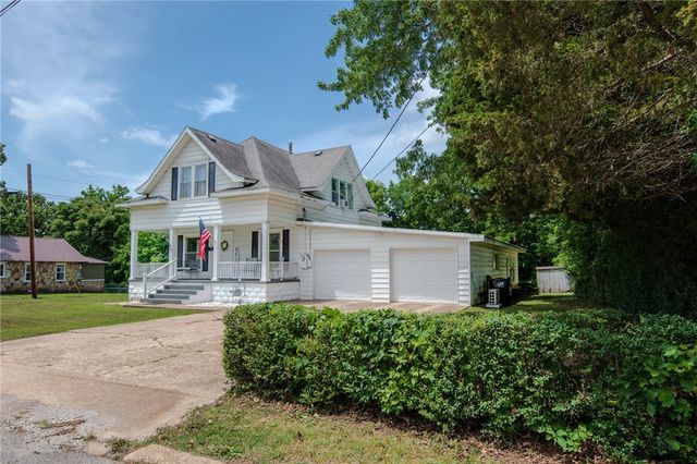 900 N Chestnut Street, Harrison, AR 72601