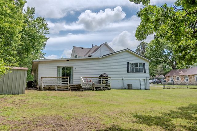 900 N Chestnut Street, Harrison, AR 72601