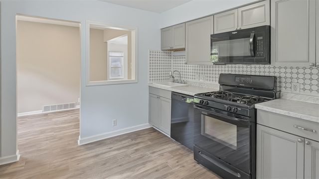 35553 Booth, Westland, MI 48186