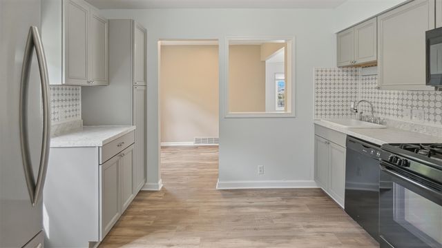 35553 Booth, Westland, MI 48186