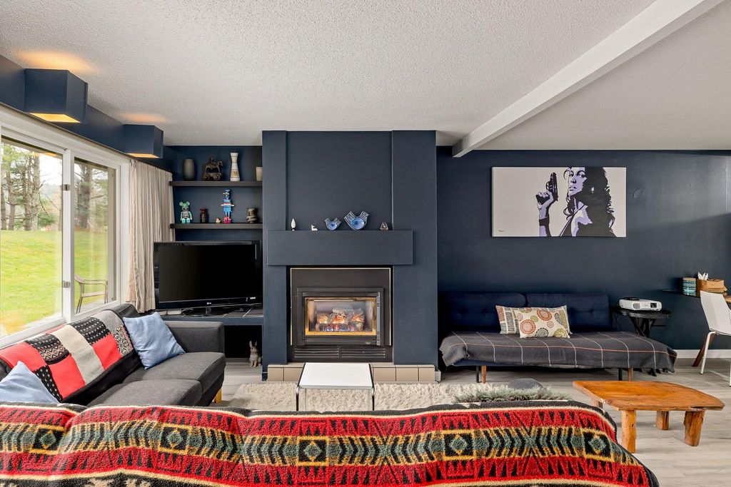 55 Village Green Dr Unit 3C, Stowe, VT 05672