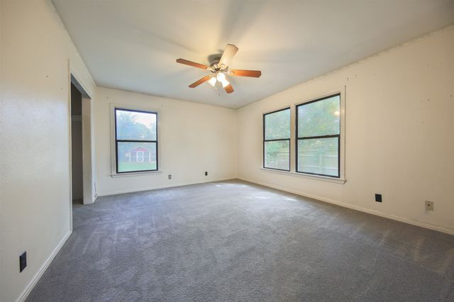 1004 Pecan Street, Canton, TX 75103