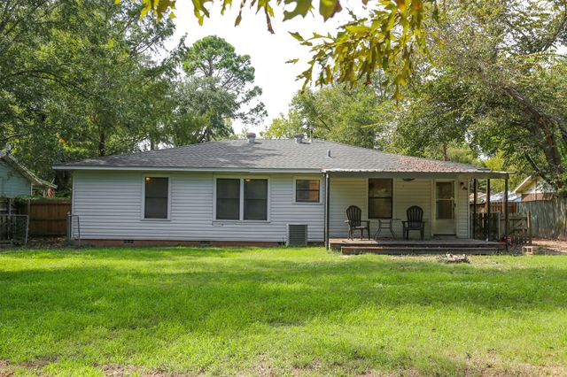 1004 Pecan Street, Canton, TX 75103