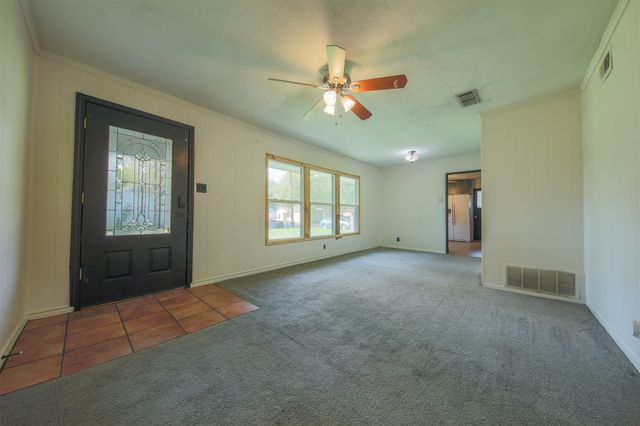 1004 Pecan Street, Canton, TX 75103