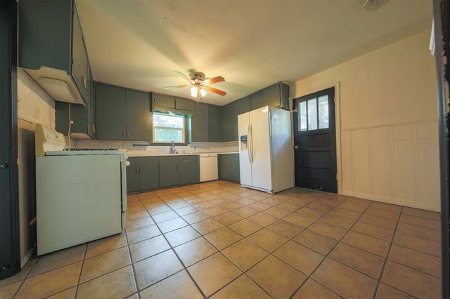 1004 Pecan Street, Canton, TX 75103