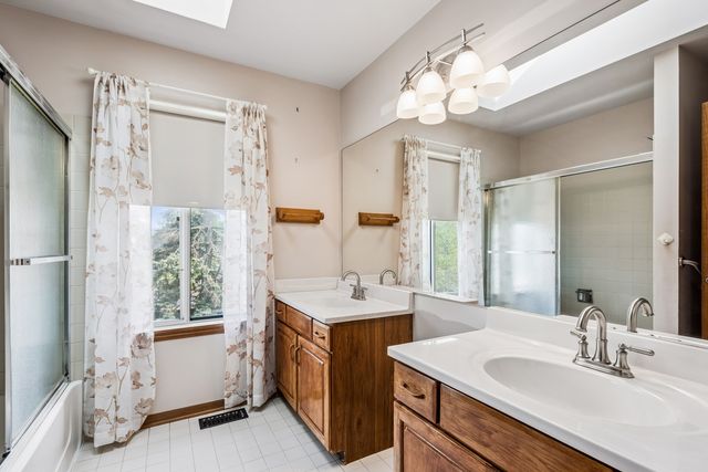1945 Pastoral Lane, Hanover Park, IL 60133