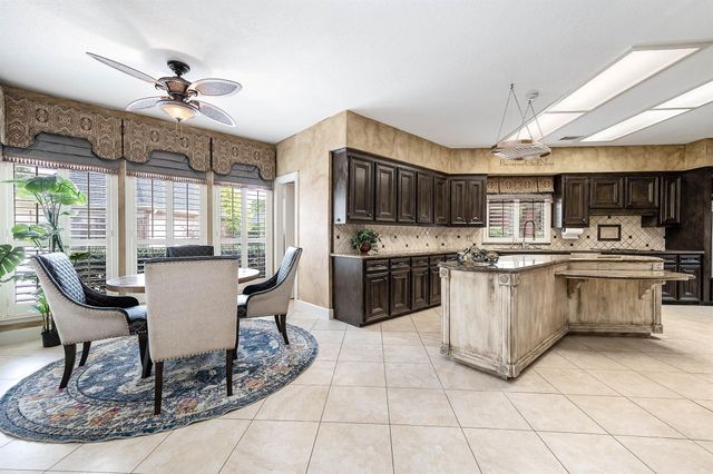 3702 Belle Grove Ln, Sugar Land, TX 77479