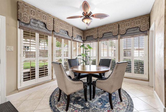 3702 Belle Grove Ln, Sugar Land, TX 77479