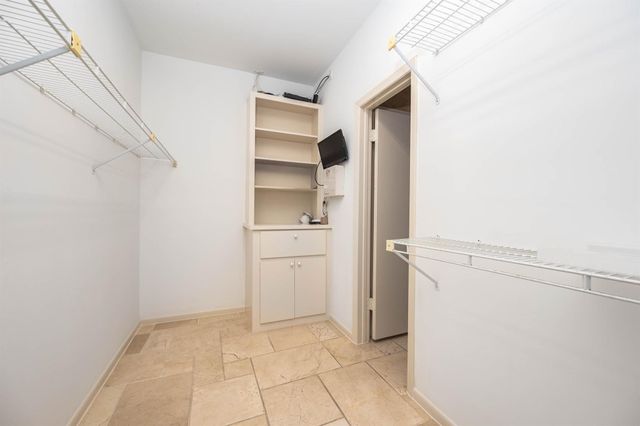 3702 Belle Grove Ln, Sugar Land, TX 77479