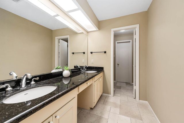 3702 Belle Grove Ln, Sugar Land, TX 77479