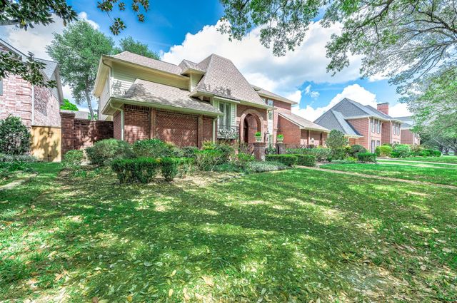 3702 Belle Grove Ln, Sugar Land, TX 77479