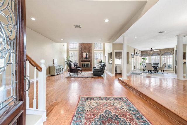 3702 Belle Grove Ln, Sugar Land, TX 77479