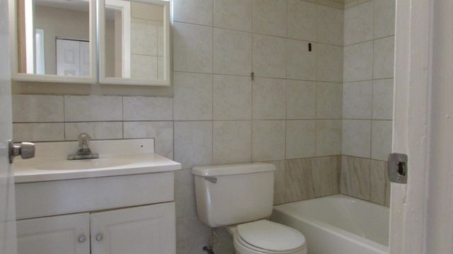 674 25th Street SW, Vero Beach, FL 32962