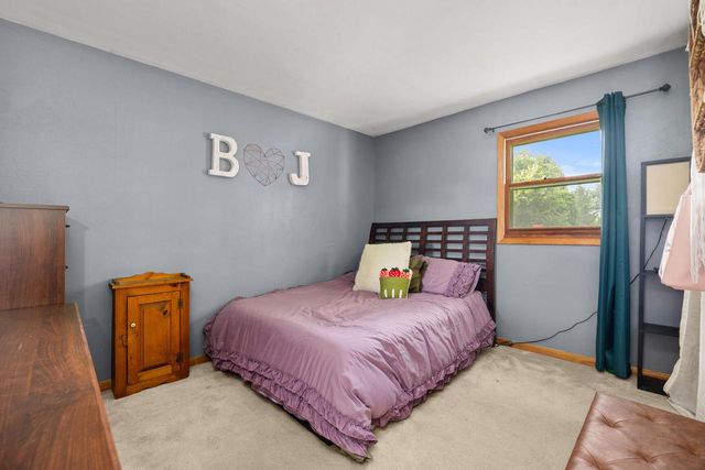 S69W14596 Cornell DRIVE, Muskego, WI 53150
