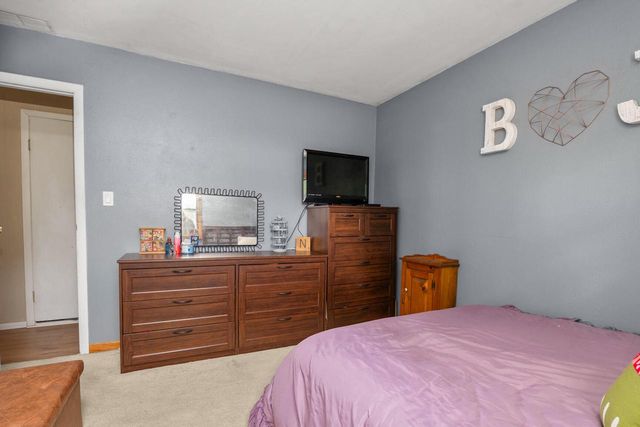 S69W14596 Cornell DRIVE, Muskego, WI 53150