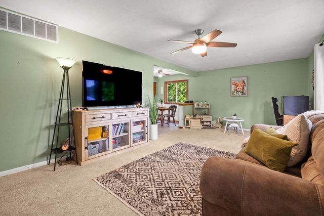 S69W14596 Cornell DRIVE, Muskego, WI 53150
