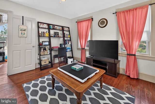 109 W EVESHAM AVE, Magnolia, NJ 08049