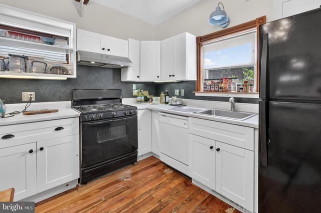 109 W EVESHAM AVE, Magnolia, NJ 08049