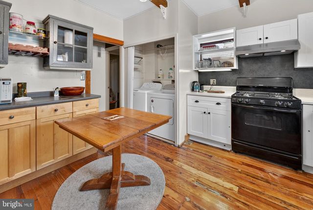 109 W EVESHAM AVE, Magnolia, NJ 08049